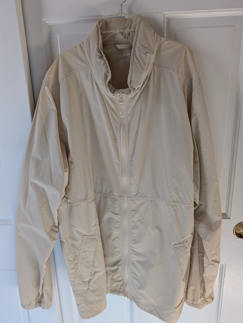 L.L. Bean Windbreaker View 2